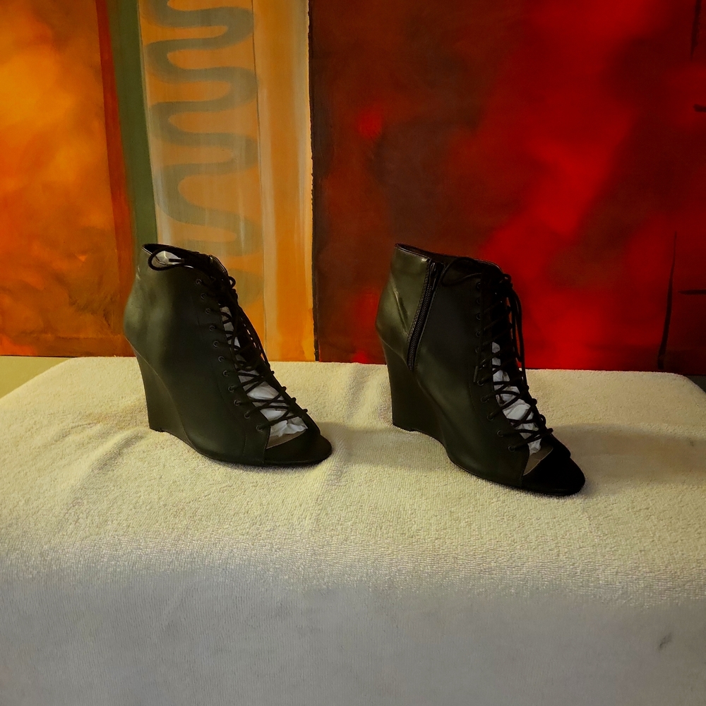 Torrid, size 12W, Black